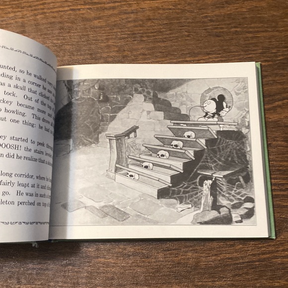 Vintage 1988 Mickey Mouse Movie Stories Book. Intro by Maurice Sendak - Picture 4 of 15